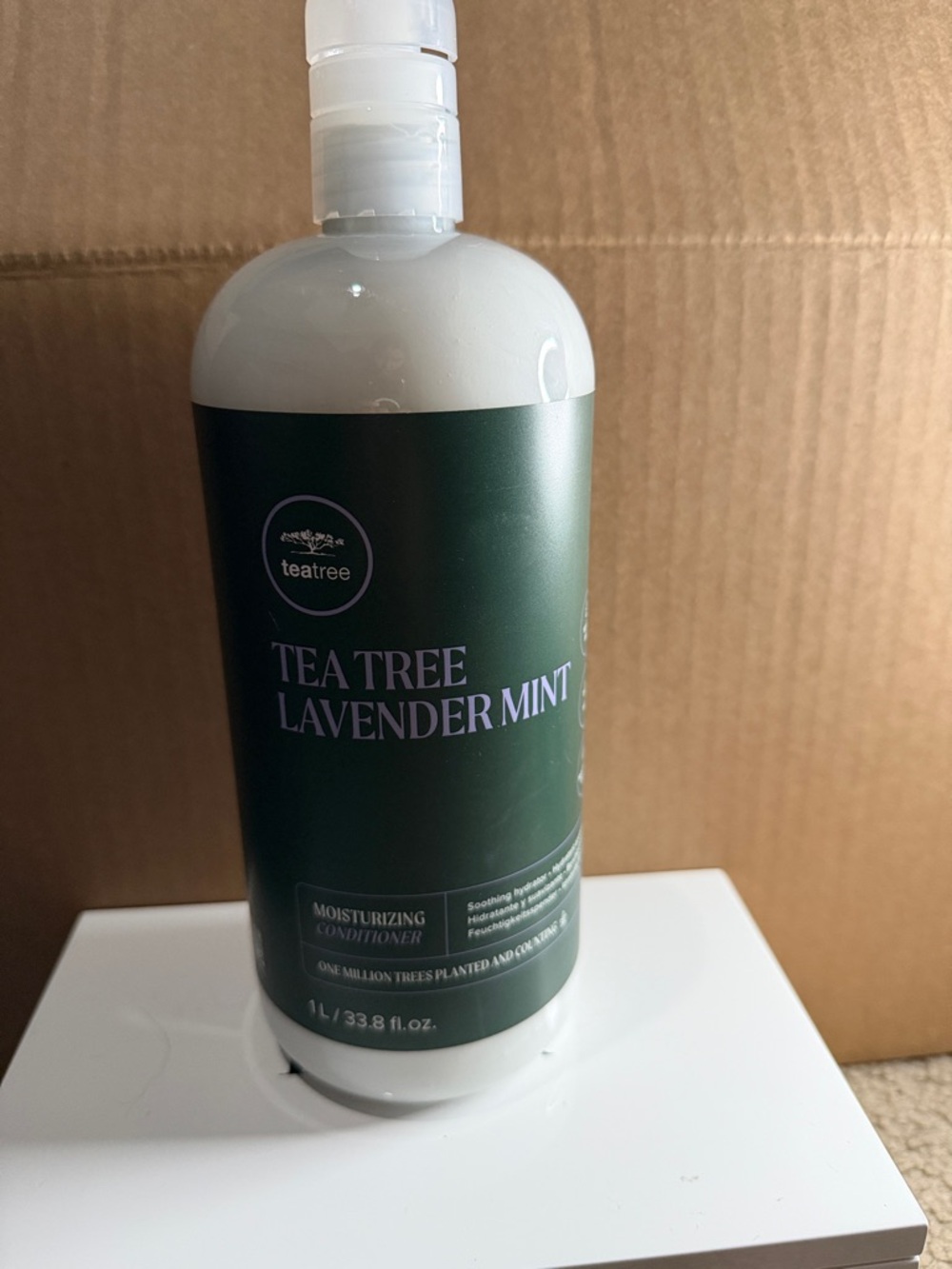 Tea Tree Lavender Mint Moisturizing Conditioner - pump is broken never used